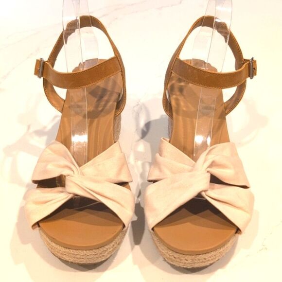 UGG Joslyn Platform Wedge Sandals In Cream & Tan Size 11 - Picture 2 of 9